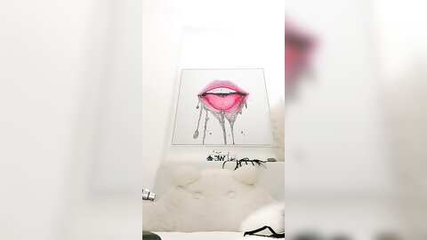 ❤❤性感尤物网红女神，一线天馒头逼，超级粉嫩，炮击疯狂插穴，摆弄各种姿势，菊花肛塞，美女太骚了
