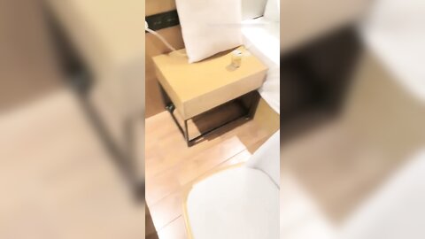 双飞漂亮闺蜜 啊啊哥哥受不了 太难了要伺候好两个骚逼 身材苗条鲍鱼粉嫩 被大哥轮流输出