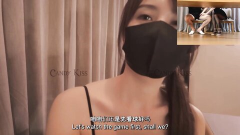 极品骚婊反差嫩模『Candykiss』✅男友不在家和男闺蜜一起看世界杯，勾引男闺蜜看到床上，小穴穴被男闺蜜爆炒