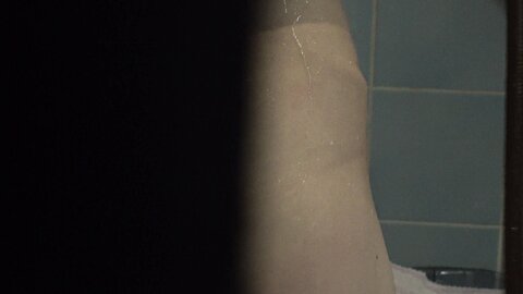 IBW-964Z [4K] Bath With My Little Niece