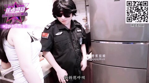 香蕉秀jdsy-084欲望少妇等情夫下药勾引帅保安