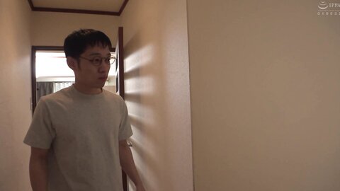 HUNTC-159 I Want To Run Away...but It Feels So Good...more And More...When He Chases After His Shy...