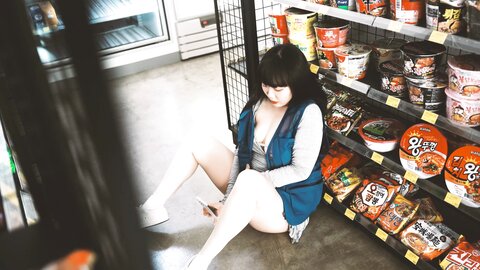 [Loozy] Doyeon - Convenience Store Sub