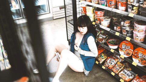 [Loozy] Doyeon - Convenience Store Sub