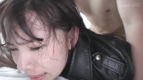 SDAM-127 Paint Shop Rider Reisa Mizuki, 20, Makes Her Porn Debut!