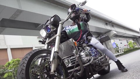 SDAM-127 Paint Shop Rider Reisa Mizuki, 20, Makes Her Porn Debut!