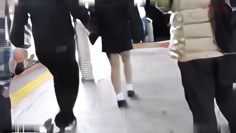 1758409