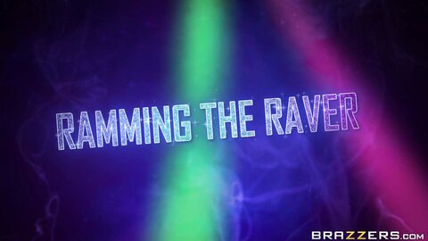 Vina Sky Ramming The Raver