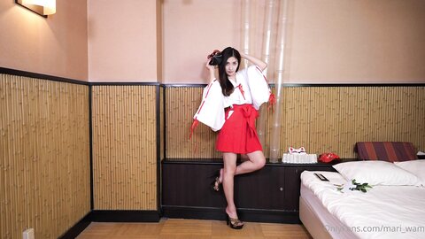 ✨【轻度猎奇】高颜值日本气质素人少妇「Mari Wam」Of露脸私拍 反差美人妻沉沦精液地狱【第弹】