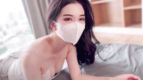 大奶美女 我的肚肚吃饱饱下面没有吃饱 身材丰满皮肤白皙 超粉白虎鲍鱼 在饭店就摸奶吃鸡 回家就是一顿无套