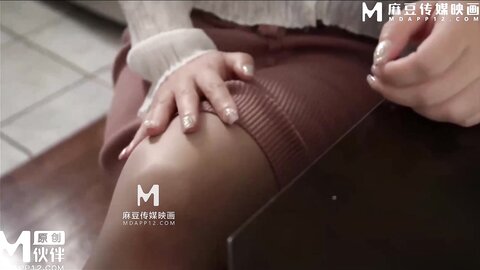 三只狼SZL-012表弟趁姐夫不在家上门做客