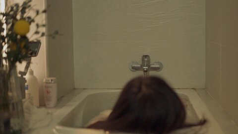 樱晚gigi -  洗澡