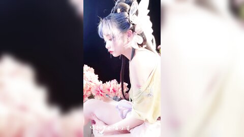 爆机少女喵小吉 - 如梦令 Video (3)