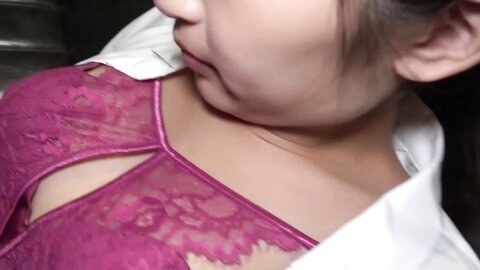 4545135 [The first time I saw her, I was like, `I didn`t mean to do that, but...` She was skewered by a wet and slippery pussy and had to have real sex with me! The first time I saw her, I thought she was a l
