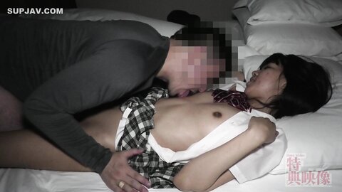 4545876 [Amateur cunt licking]****zynxzjo* <I want you to teach me naughty things... Despite her girly appearance, she is unexpectedly shy and dirty 18> Uncensored, 4K, relentless cunnilingus, pussy covered i