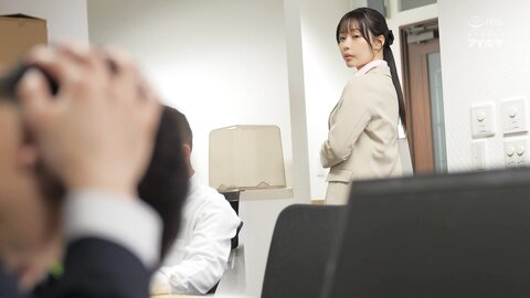 IPZZ-397 When He Took A Cute And Erotic Junior Female Office Worker Home To A Hotel...he Was Beaten Back By...
