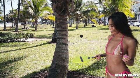 Vina Sky Anal In The Sun