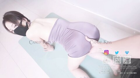 极品骚婊反差嫩模『Candykiss』✅性感瑜伽裤 完美勾勒出女神魔鬼身材，美腿尤物翘起美臀暴力后入蜜穴