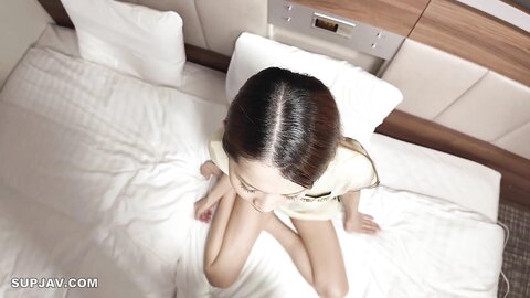 4550185 50%OFF!990pts until the 27thFirst time shooting*The husband calls his slender beautiful wife while he is at work and NTR, and fucks her pacco pacco in the daytime! Rooting and gulping down cum* thicke