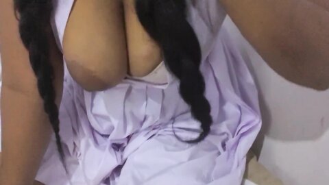 ඉස්කෝලේ ඇරිලා ගෙදර එනකොට එයාව අල්ලගත්තා Sri Lankan School Girl Hard Fuc