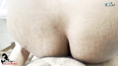 කුඩම්මා එක්ක ගත්ත සැපක් Sri Lankan Stepmom Sex Let Me Spend Night With