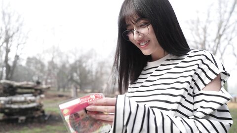 9OAE-269 Muso Kanojo Shindo Manami (Blu-ray Disc)
