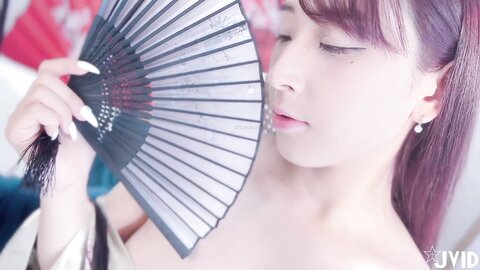 【Jvid重磅】，S级女神模特，【黛娜来了】，大尺度视图，御姐风大长腿，C罩杯配上无毛粉穴，让人看了把持不住