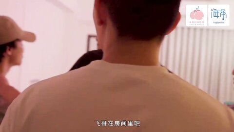 蜜桃影像PM082男同哥哥不惜用亲妹钓男伴