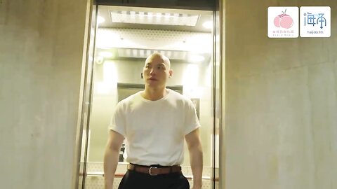 蜜桃影像PM082男同哥哥不惜用亲妹钓男伴