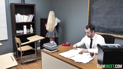 Gia Dibella  Teacher S Pet