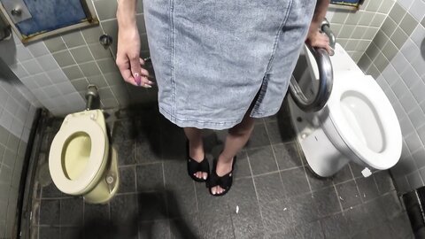 4564837 Full body****zynxzjo* Doodle devil style cabaret girls and live sex in public toilet☆.