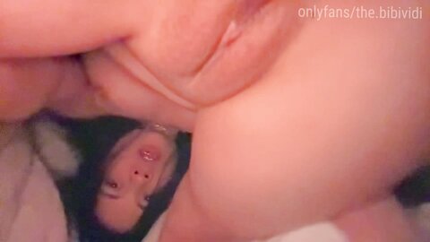 Up Late Squirting In Bed