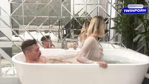 A Wet Blonde Gets Fucked In The Bathtub