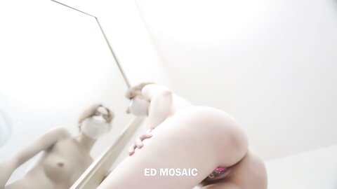 Ed Mosaic 美鲍香草的剃毛毛实录❤️口交磨穴按摩棒塞在粉穴裡震到高潮