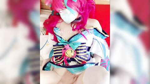 ⚡极品白虎萌妹【柠檬酱】白虎嫩穴又粉又嫩又紧，被擒住双腿塞入肉棒，小巧的身材被大肉棒贯穿捅到底