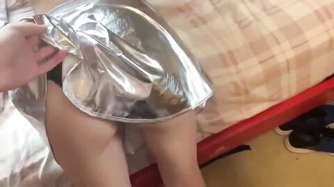 漂亮青春美眉吃鸡啪啪 身材娇小白虎高颜粉嫩 小娇乳 在家被大肉棒无套输出 口爆吃精