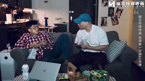 MD-0332宅男晕船外送茶