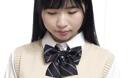 MUDR-292 The Other Side Of Pleasure You Don't Know Yet. Innocent Natural Girl AV DEBUT - Momo Shinomiya