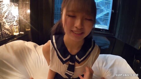 4547930 [Miracle 18 year old! Ayu-chan, the embodiment of kawaii genius]****zynxzjo* She was a little bit taller, but inside she was 18 years old herself.