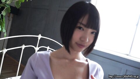Graphis Koharu Suzuki 鈴木心春 『 Angelic girl 』 MOVIE 01