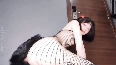 【Fansly】推特贫乳嫩妹网红「***buri」脸穴同框自慰啪啪男朋友是个Ts，现在的玩法真刺激 2