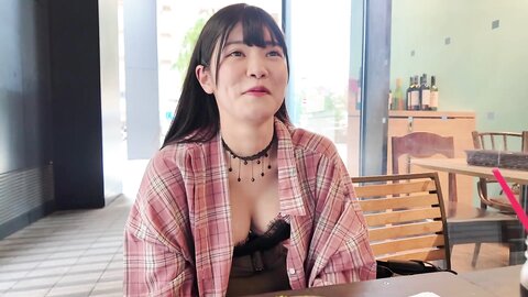 NAPS-004 Pick-up And Paco 04 A College Student From Osaka With A Long-distance Boyfriend Says, If I See...