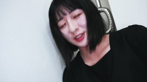 4577462 Limited to 980 pts until 12\12! [Very Rare]****zynxzjo* A female nurse who has only ever had a day job.　The only thing that matters is the quality of the work.