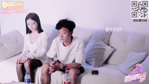 香蕉秀xjx222漂亮女邻居主动送上门求操