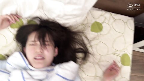 STSK-152 Personal Photography] Unexpected Awakening During A Live Sex Session - To Resolve The Awkward...