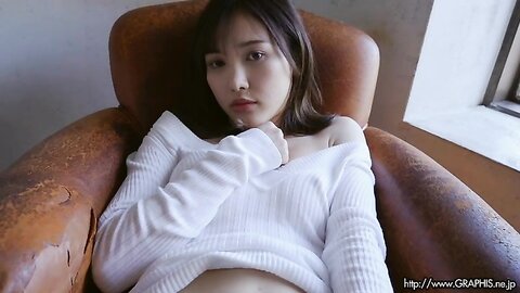 Graphis Gals – Momo Misono 御園もも Juicy Clips 5