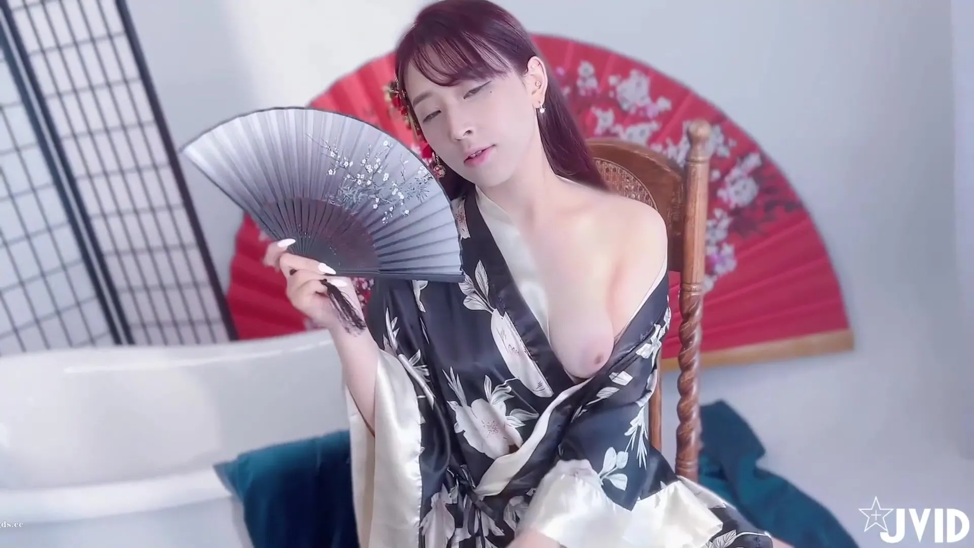 [JVID] 黛娜- 黛娜來了日式和服原汁誘惑京都風俗娘一日體驗神級新人黛娜醞釀許久的和服寫真曝光| Xasiat