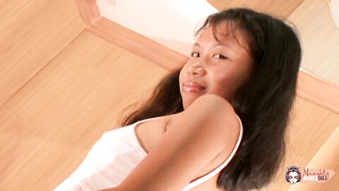 Guy Gives Hot To Asian Girl After Shing Her Tight Pussy In Cowgirl Position