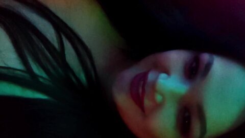 Hot Brunette Is Horny And Want To Sucks Cock But She Havw Only Banana