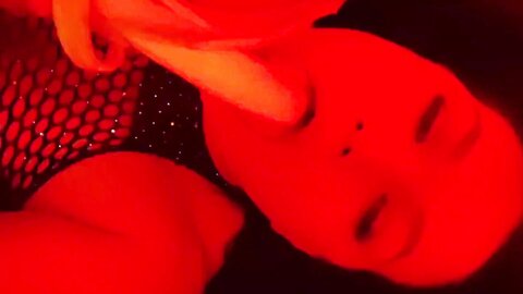 Hot Brunette Is Horny And Want To Sucks Cock But She Havw Only Banana
